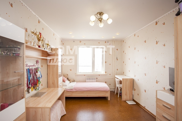 
  Продается 4-комн. квартира, 121.2 м², Шахтеров пр-кт, д. 64
. Фото 8.