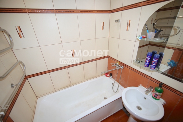 
  Продается 3-комн. квартира, 59.3 м², Октябрьский пр-кт, д. 82
. Фото 18.