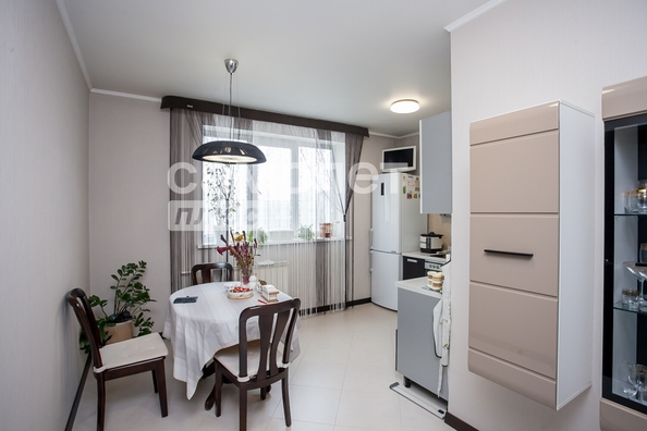 
  Продается 2-комн. квартира, 75.7 м², Октябрьский пр-кт, д. 36в
. Фото 6.
