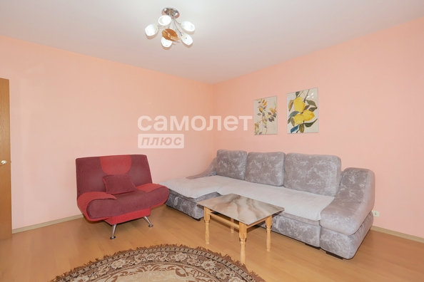 
  Продается 3-комн. квартира, 69.8 м², Ленина пр-кт, д. 146/1
. Фото 3.