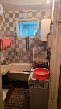 
  Продается 2-комн. квартира, 45 м², 9 Января ул, д. 6
. Фото 8.