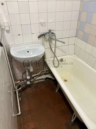 
  Продается 4-комн. квартира, 61.4 м², Ленина пр-кт, д. 103а
. Фото 15.