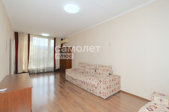 
  Продается 2-комн. квартира, 82.1 м², Соборная ул, д. 3
. Фото 11.