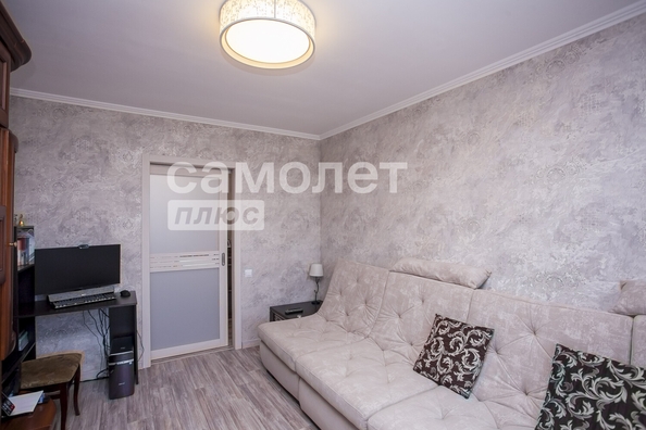 
  Продается 2-комн. квартира, 56.5 м², Строителей б-р, д. 1
. Фото 12.