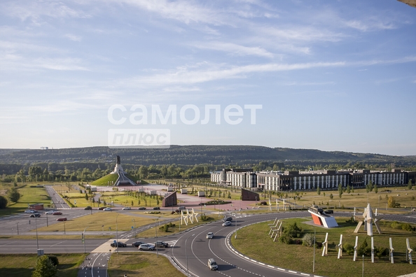 
  Продается 2-комн. квартира, 56.5 м², Строителей б-р, д. 1
. Фото 32.