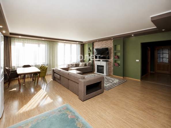
  Продается 4-комн. квартира 151 м². Фото 1.