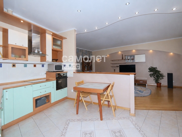
  Продается 4-комн. квартира 133.3 м². Фото 1.