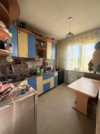 
  Продается 4-комн. квартира 107.6 м². Фото 1.