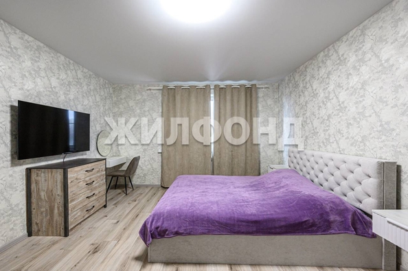 
   Продам 2-комнатную, 50.9 м², Кирова ул, 242

. Фото 10.