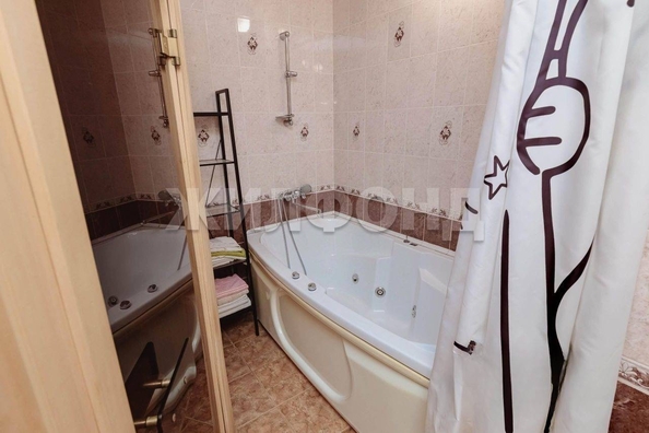 
  Продается 3-комн. квартира, 158 м², Коммунистическая ул, д. 50
. Фото 5.