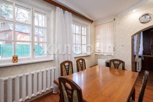 
   Продам дом, 227 м², Новосибирск

. Фото 8.