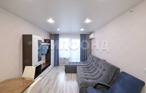 
   Продам 2-комнатную, 39.6 м², 3-й микрорайон, 15/1

. Фото 1.