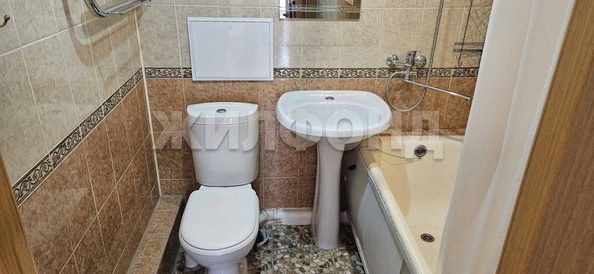 
   Продам 2-комнатную, 41.9 м², ЖКО Аэропорта ул, 8

. Фото 11.