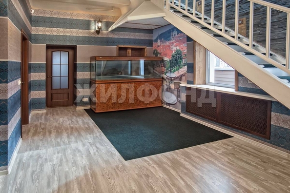
   Продам дом, 340 м², Бердск

. Фото 8.