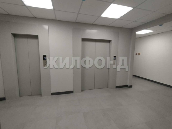 
   Продам 2-комнатную, 40 м², Октябрьская ул, 20

. Фото 10.