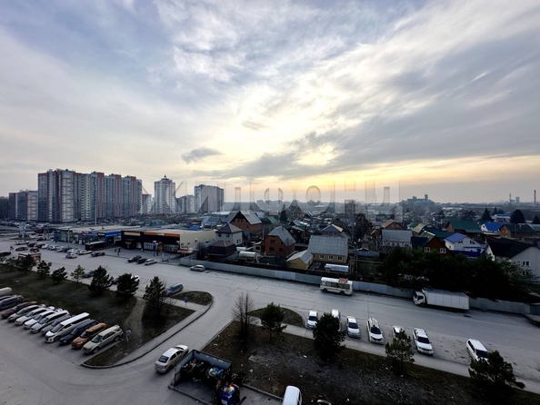 
   Продам 1-комнатную, 37.3 м², Петухова ул, 95/1

. Фото 10.