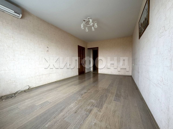 
   Продам 3-комнатную, 77.6 м², Волховская ул, 33/1

. Фото 6.