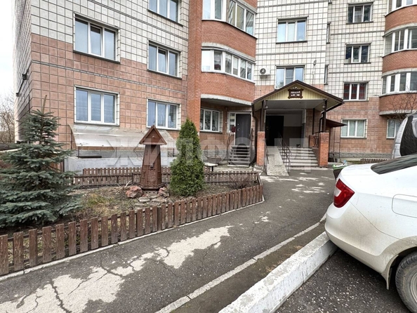 
   Продам 3-комнатную, 77.6 м², Волховская ул, 33/1

. Фото 19.