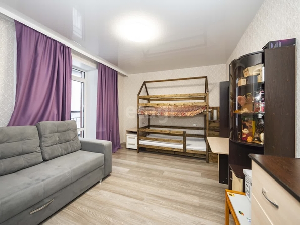 
   Продам 1-комнатную, 39 м², Мясниковой ул, 30

. Фото 1.