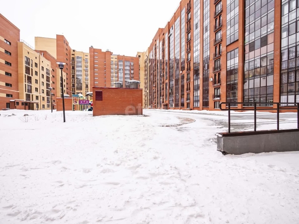 
   Продам 1-комнатную, 39 м², Мясниковой ул, 30

. Фото 26.