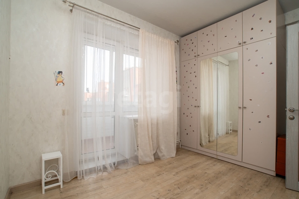 
   Продам 4-комнатную, 144.9 м², Вертковская ул, 42

. Фото 1.
