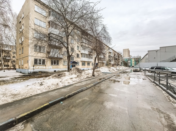 
   Продам 2-комнатную, 46.6 м², Дзержинского пр-кт, 11

. Фото 19.