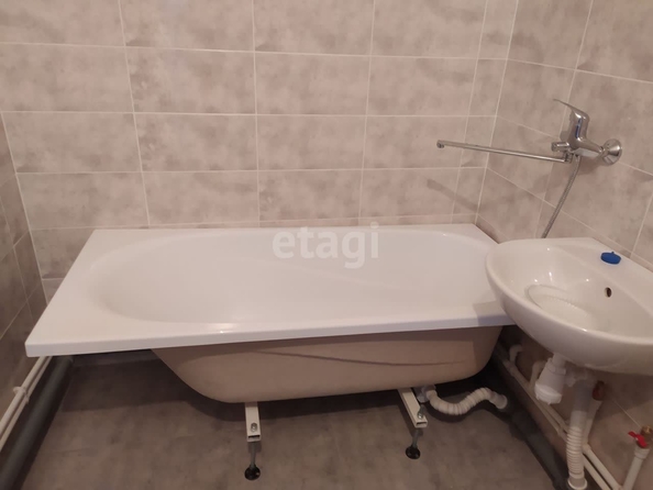 
   Продам 1-комнатную, 35.5 м², Бородина ул, 56

. Фото 15.