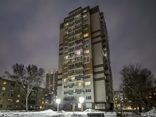 
   Продам 1-комнатную, 37.5 м², Крылова ул, 64/1

. Фото 22.