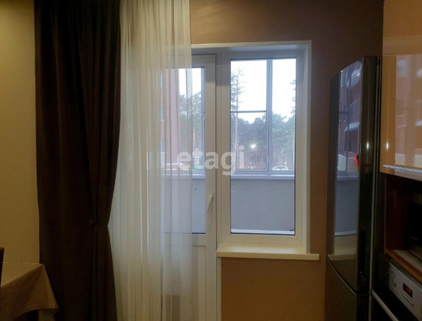 
   Продам 3-комнатную, 85 м², Сухарная ул, 101/1

. Фото 2.