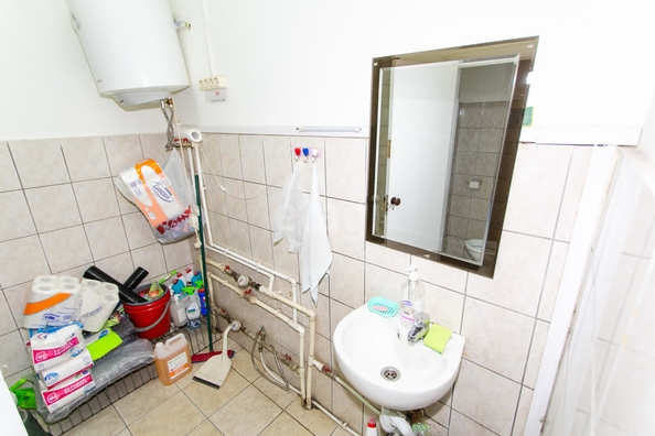 
   Продам торговое помещение, 927.8 м², Троллейная ул, 37

. Фото 24.