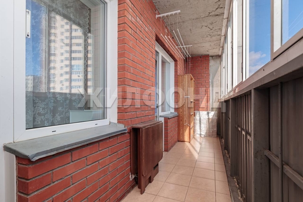 
   Продам 1-комнатную, 39.3 м², Сухарная ул, 101

. Фото 4.