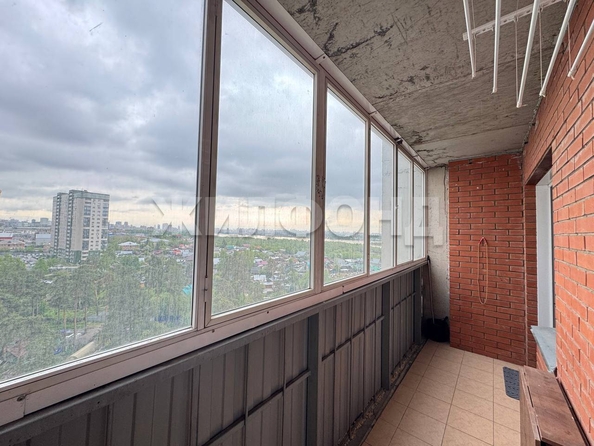 
   Продам 1-комнатную, 39.3 м², Сухарная ул, 101

. Фото 5.