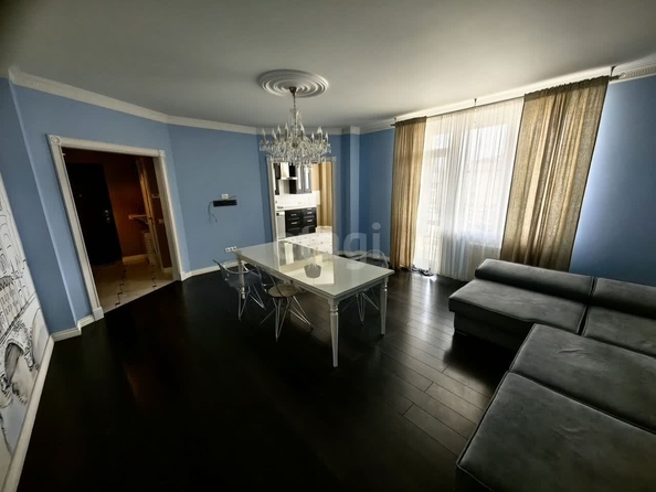 
   Продам 3-комнатную, 107.2 м², 6-й микрорайон, 15

. Фото 7.