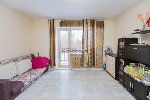 
  Продается 2-комн. квартира, 54.7 м², Бебеля ул, д. 34
. Фото 2.