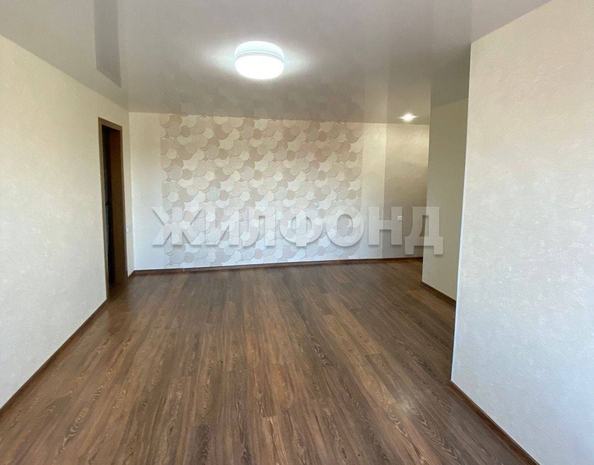 
   Продам 2-комнатную, 40.9 м², Школьная ул, 16

. Фото 2.