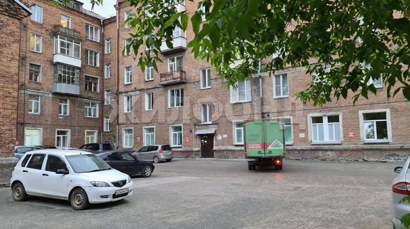 
  Продается 3-комн. квартира, 76 м², Трикотажная ул, д. 52
. Фото 6.