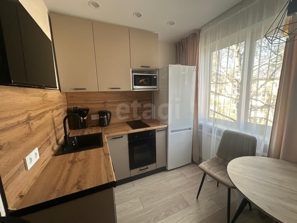
  Сдается 3-комн. квартира, 56.5 м², Новогодняя ул, д. 40
. Фото 2.