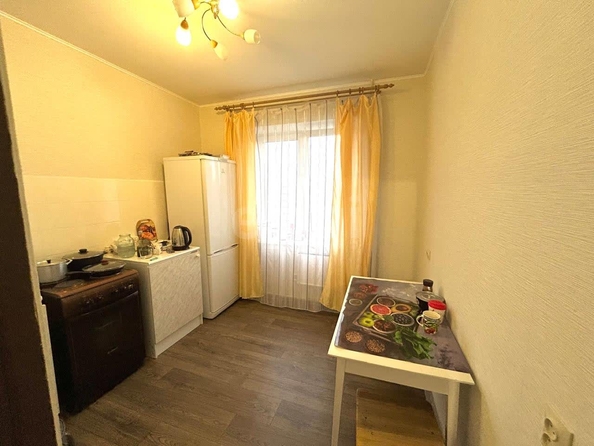 
   Продам 1-комнатную, 34 м², Красных Зорь ул, 3

. Фото 5.