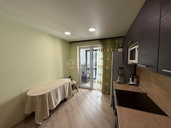 
  Продается 2-комн. квартира, 58.5 м², Большевистская ул, д. 108
. Фото 8.