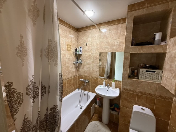 
  Продается 2-комн. квартира, 58.5 м², Большевистская ул, д. 108
. Фото 14.