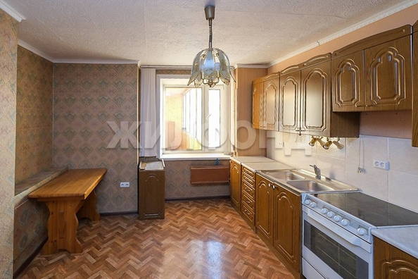 
   Продам 1-комнатную, 51.5 м², Мичурина ул, 20/1

. Фото 5.