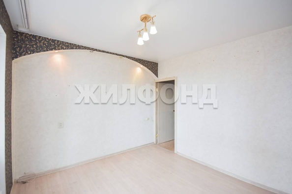 
   Продам 2-комнатную, 47.5 м², Оловозаводская ул, 43

. Фото 4.