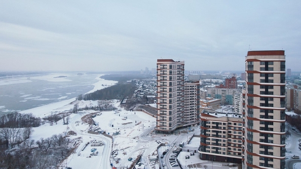 
   Продам 4-комнатную, 91.9 м², Беринг, дом 2

. Фото 11.