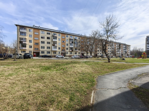 
   Продам 3-комнатную, 57.5 м², Макаренко ул, 15

. Фото 23.