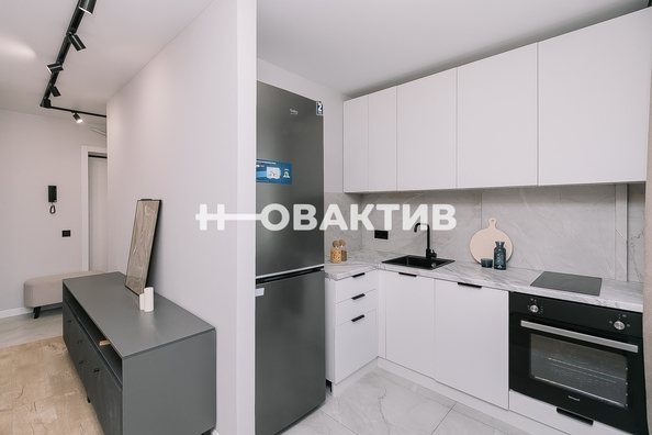 
   Продам 2-комнатную, 43 м², Блюхера ул, 1

. Фото 14.
