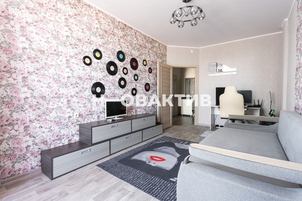 
   Продам 1-комнатную, 41.5 м², Гармония мкр, 8

. Фото 14.