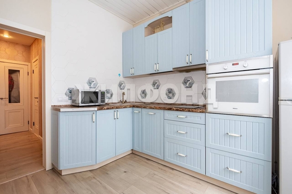 
   Продам 2-комнатную, 58.7 м², Александра Невского ул, 16

. Фото 2.