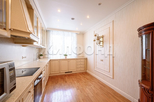 
   Продам 3-комнатную, 151.1 м², Советская ул, 56

. Фото 20.