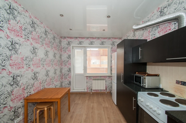 
   Продам 1-комнатную, 46.2 м², Выборная ул, 91/3

. Фото 4.