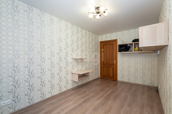 
   Продам 3-комнатную, 60 м², Российская ул, 26

. Фото 2.